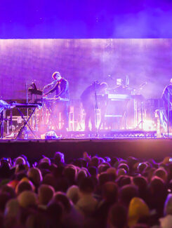 Massive Attack, 2016