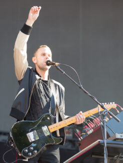 M83, 2016